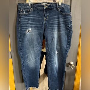 Torrid Women's Distressed Dark Blue cropped Jeans